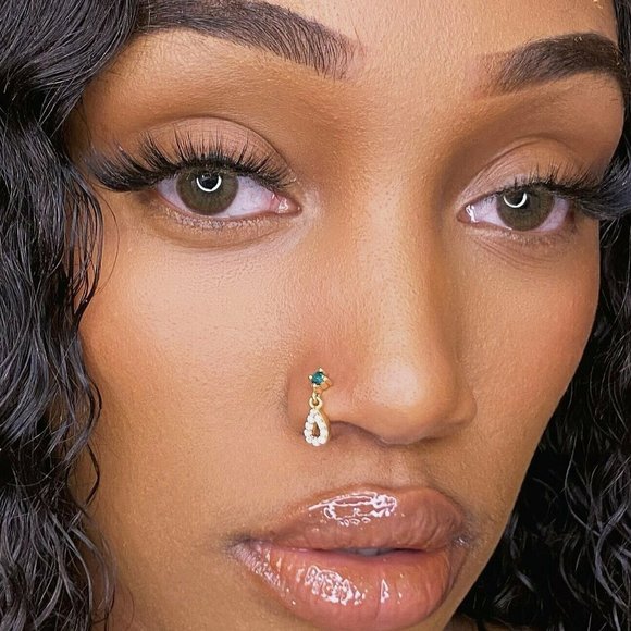 Diamond Tear Drop Nose Stud With Cubic Zirconia Crystals Handmade In India - Picture 1 of 3